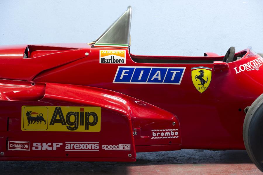  Ferrari 126 C4 F1 Race Car 1984 года  (фото 2 из 18)
